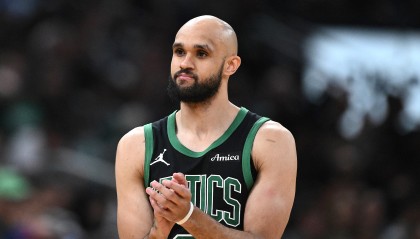 足球直播-布朗：怀特已经达到了全明星水准 他能入选防守一阵&amp;甚至成为DPOY